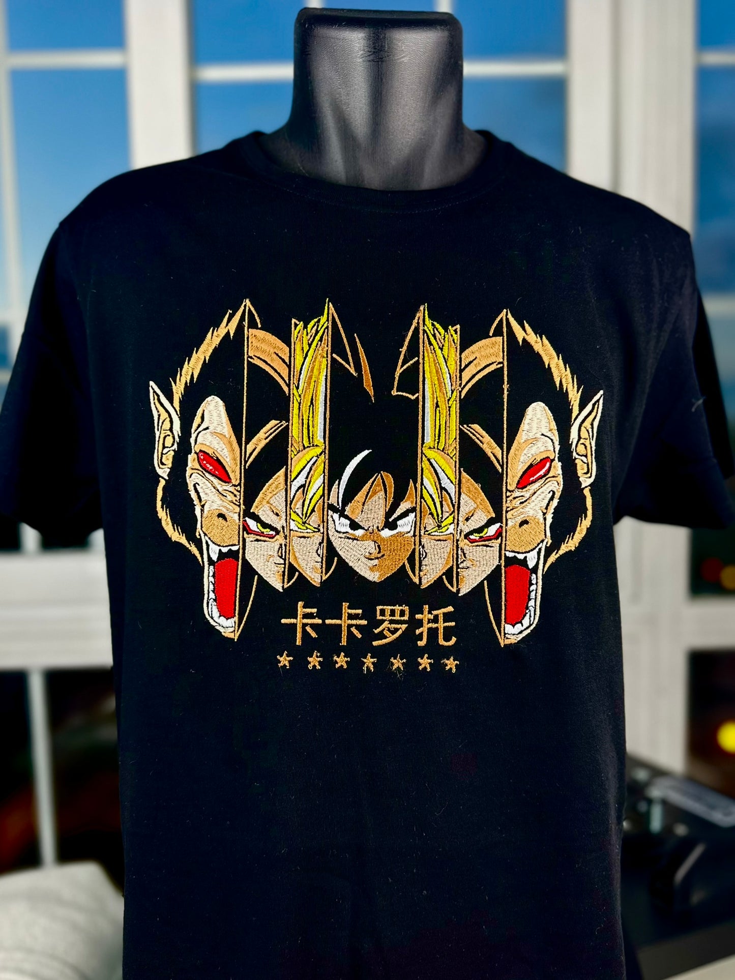 Sudadera Bordado Goku SSJ